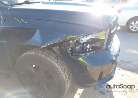 2017 Ram 1500 Express 4X2 6'4 Box из США, поврежденный, VIN 3C6JR6AT9HG712625